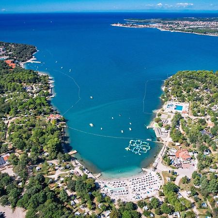 Easyatent Bungalow Tent Lanterna Červar-Porat Dış mekan fotoğraf