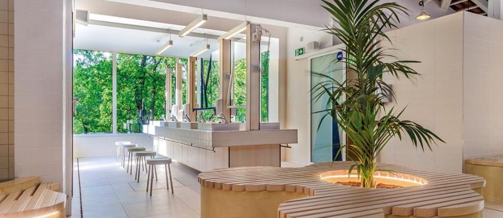 Easyatent Bungalow Tent Lanterna Červar-Porat Dış mekan fotoğraf