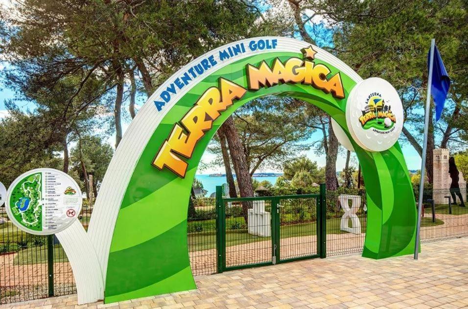 Easyatent Bungalow Tent Lanterna Červar-Porat Dış mekan fotoğraf